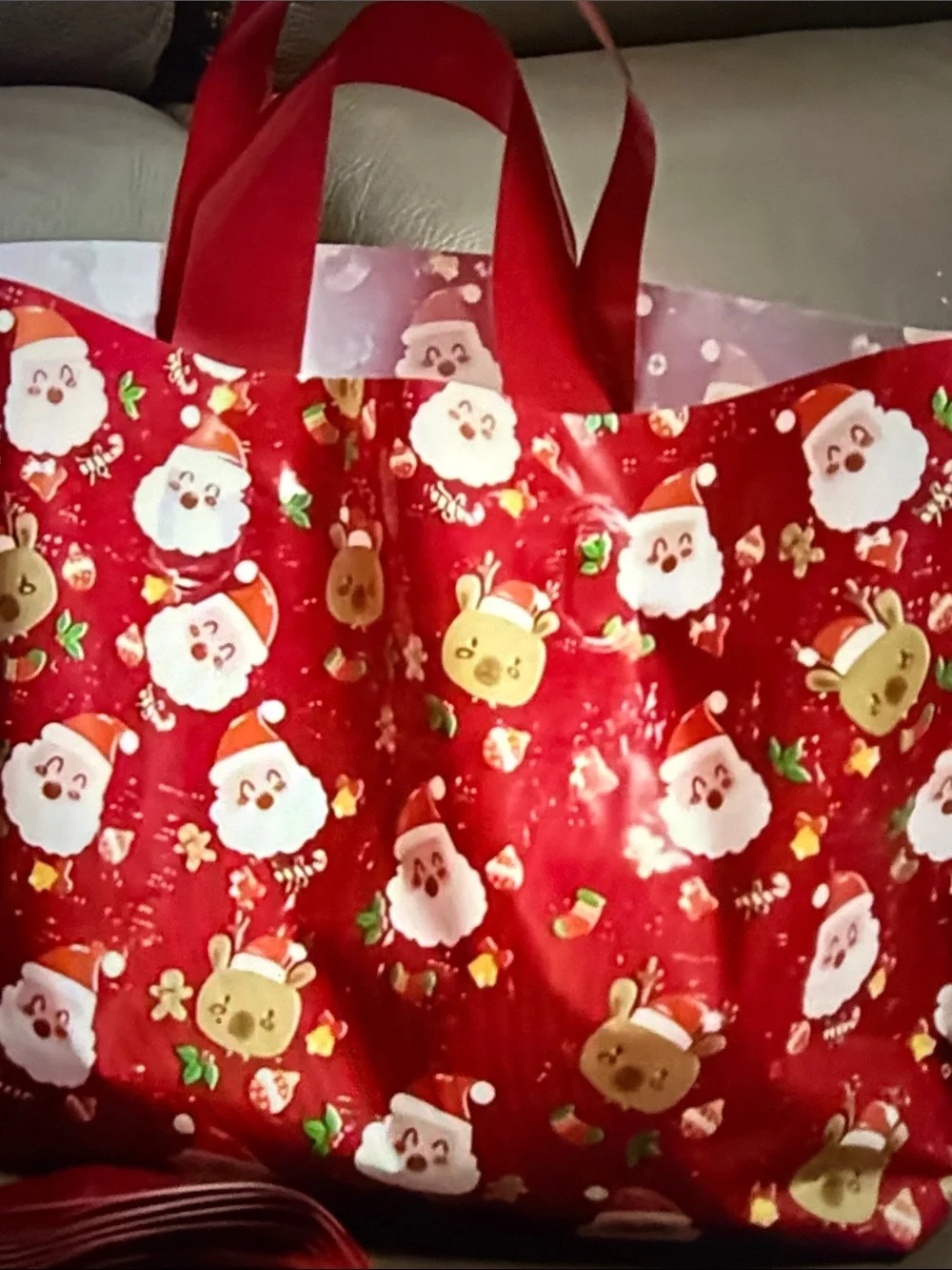 ❣️5/$25❣️5! reusable Festive Red Santa & Reindeer Gift Bags -  🆕